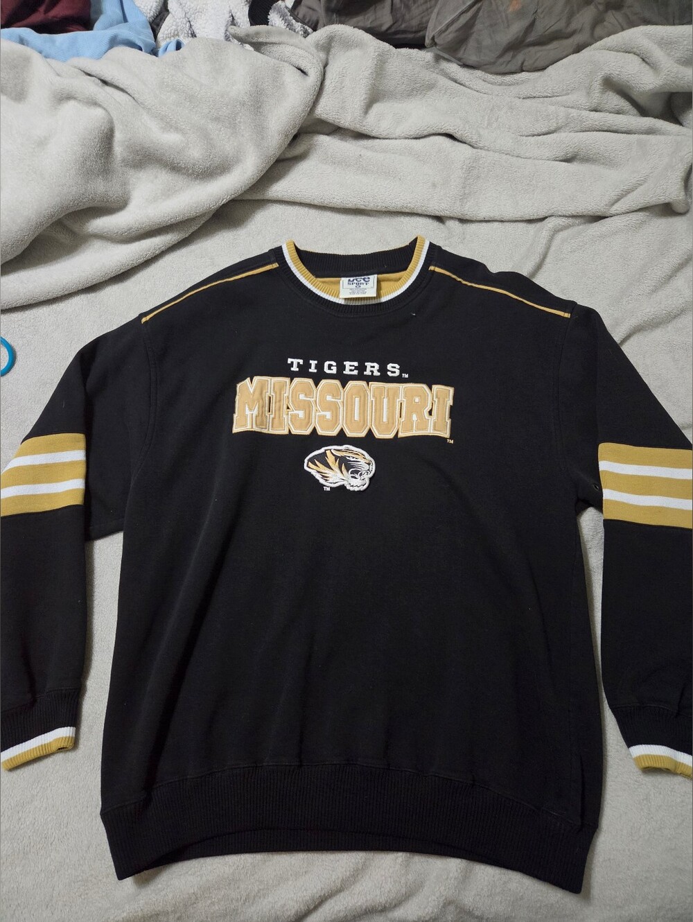 Vitage Lee Sports 90's Era  Black and Gold Missouri Tigers Crewneck Sweater